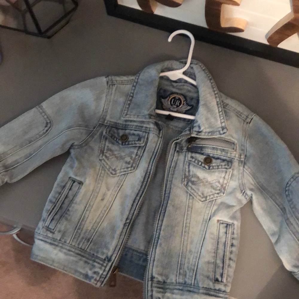 Light wash jean jacket toddler